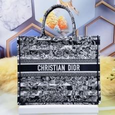 Christian Dior Shopping Bags